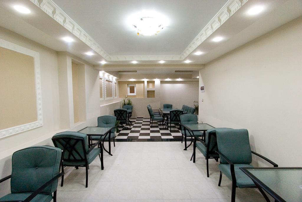 Hotel Viana Лутра Едипсу Екстериор снимка