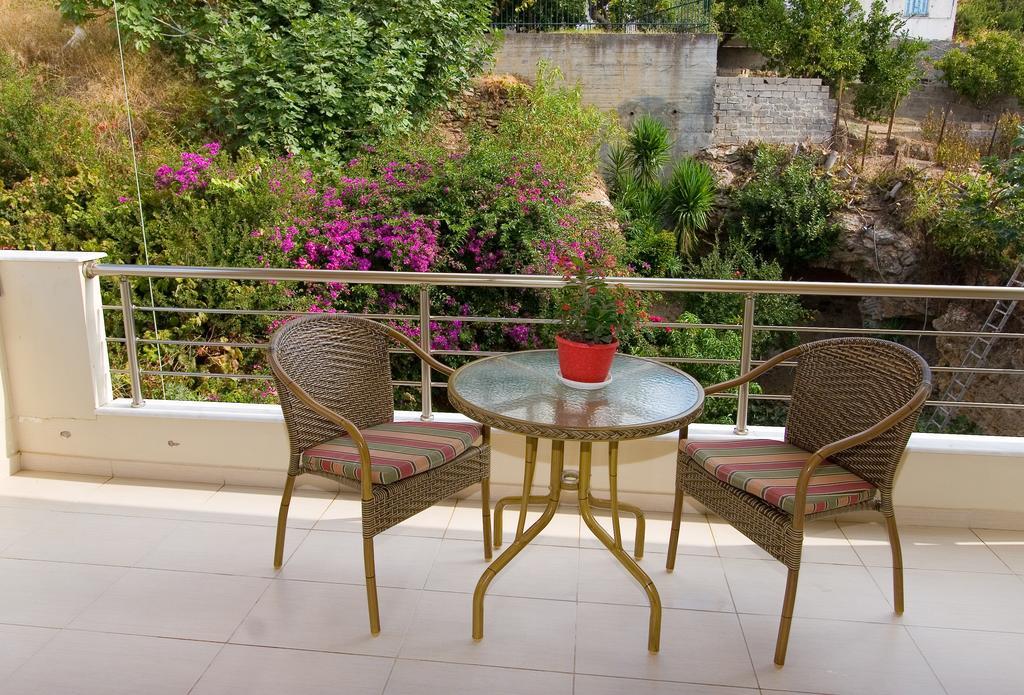 Hotel Viana Лутра Едипсу Екстериор снимка