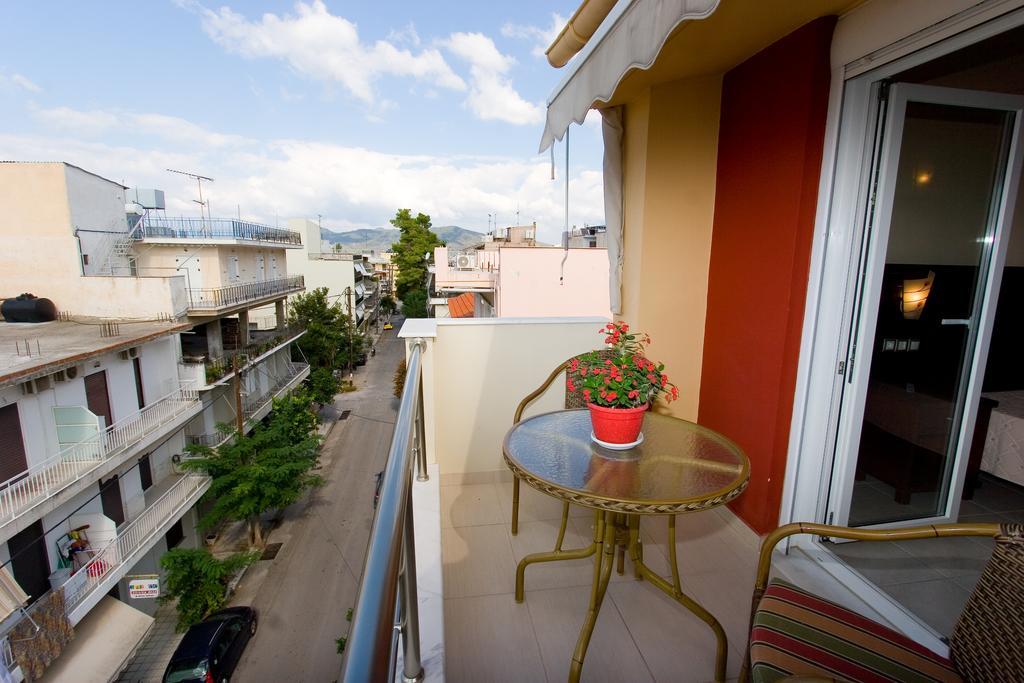 Hotel Viana Лутра Едипсу Екстериор снимка